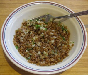 Onion-Brazil nut topper with grain