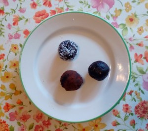 Chocolate sesame date balls